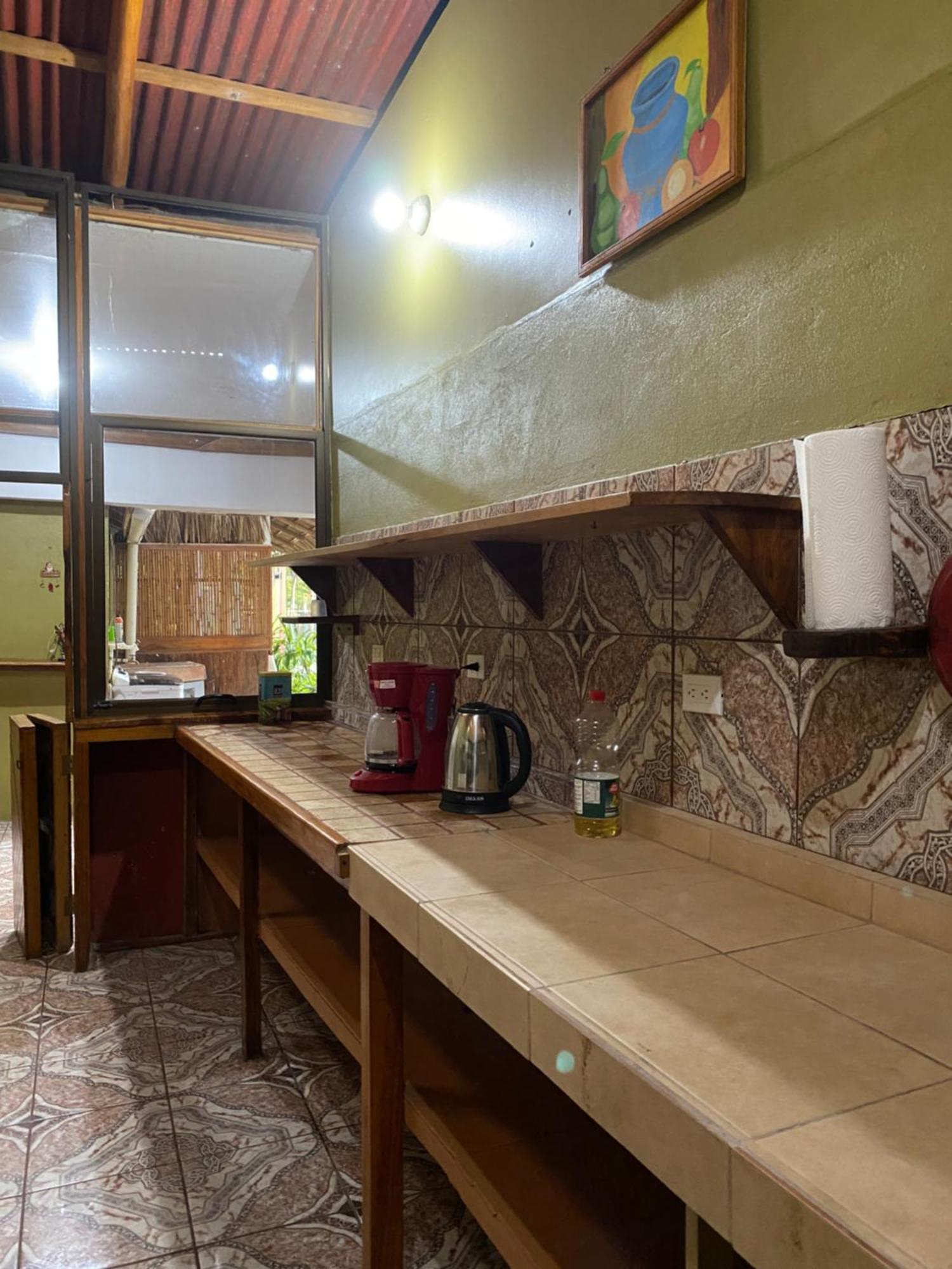 Mauras Tropical Mini Hostel & Tours パケラ エクステリア 写真